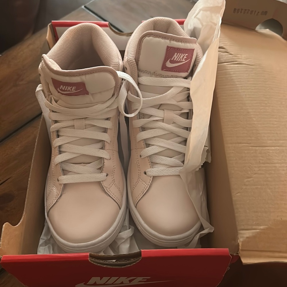 COPY - Women’s Nike Court Royale 2 Mid - Dusted pink - Size 6